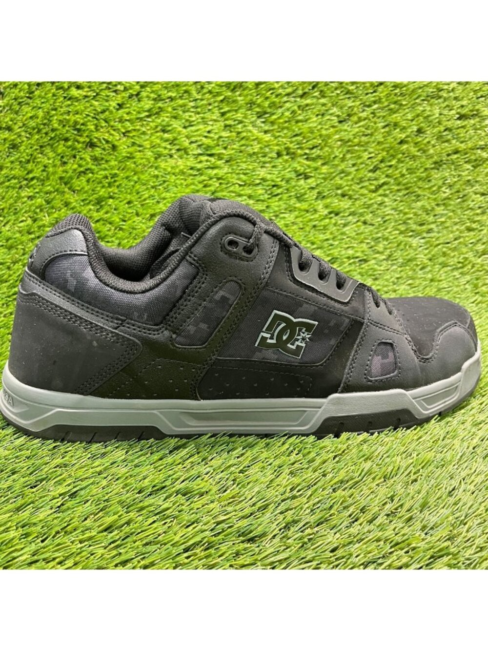DC Stag Mens Size 14E Black Leather Composite Toe Safety Work Shoes Sneakers